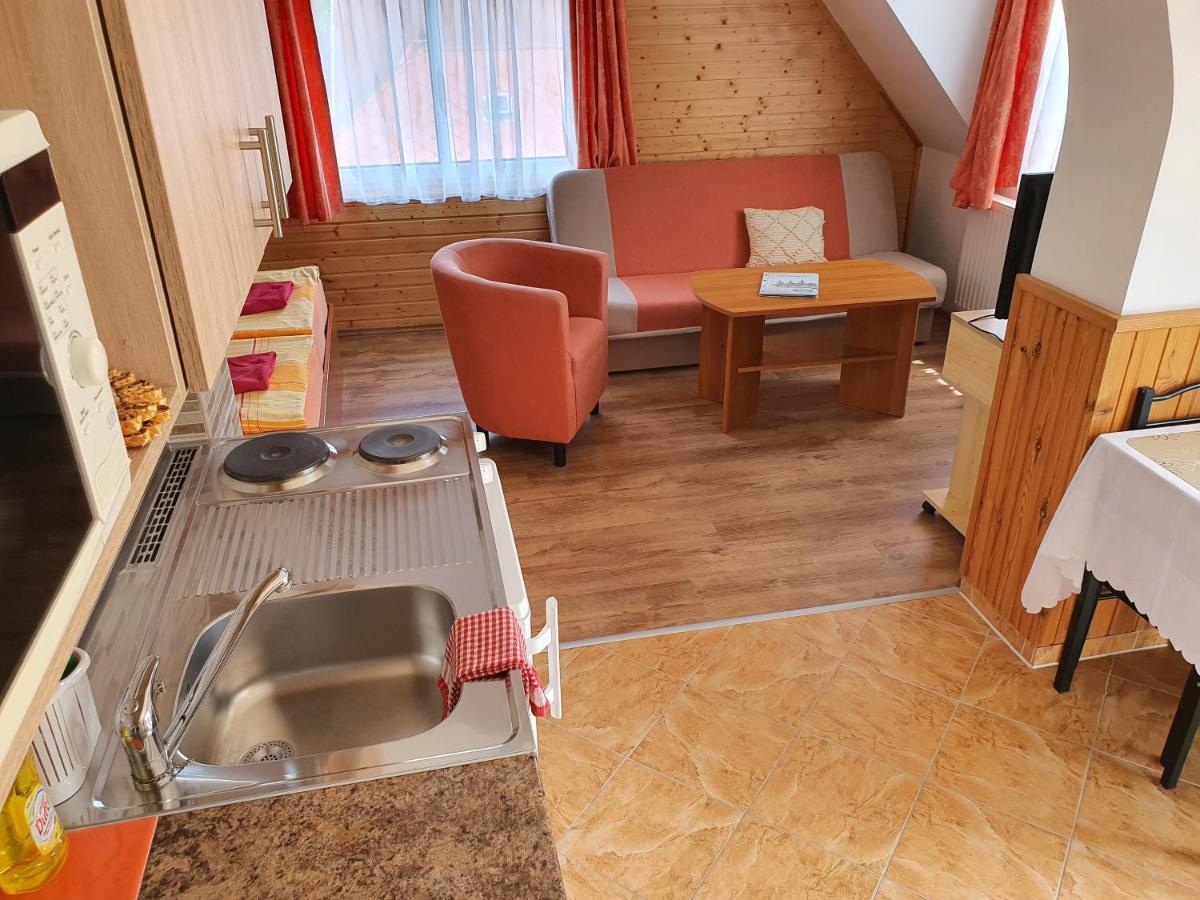 Laguna Apartmanház Hévíz Exterior foto